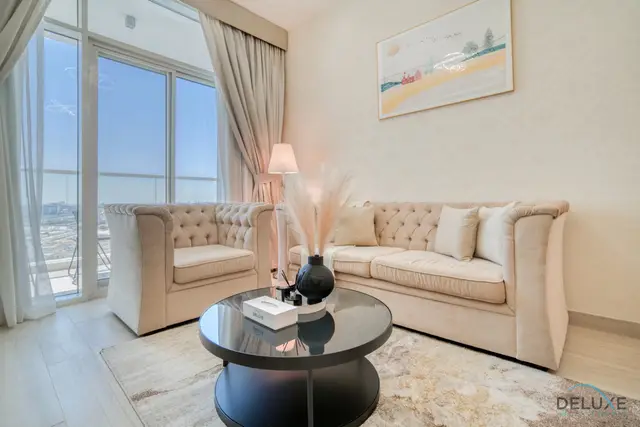 Peaceful 1-Bedroom at Studio One — Dubai Marina
