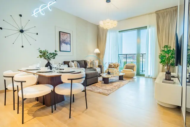 Seafront 2-Bedroom, Within Walking Distance to La Mer Beach