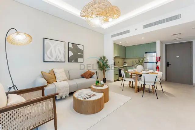 Steps from the Park, Mall and The Green Planet — Al Wasl